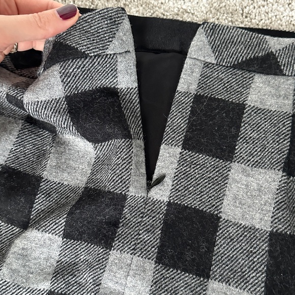 Madewell Shirttail Skirt in Plaid, size 2 - Picture 5 of 7